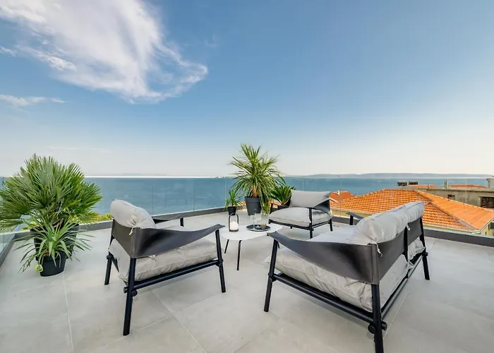 Juliet Villa *