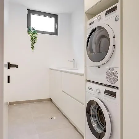 Juliet Villa Trogir